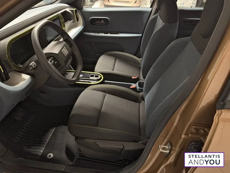 Image secondaire du véhicule 10