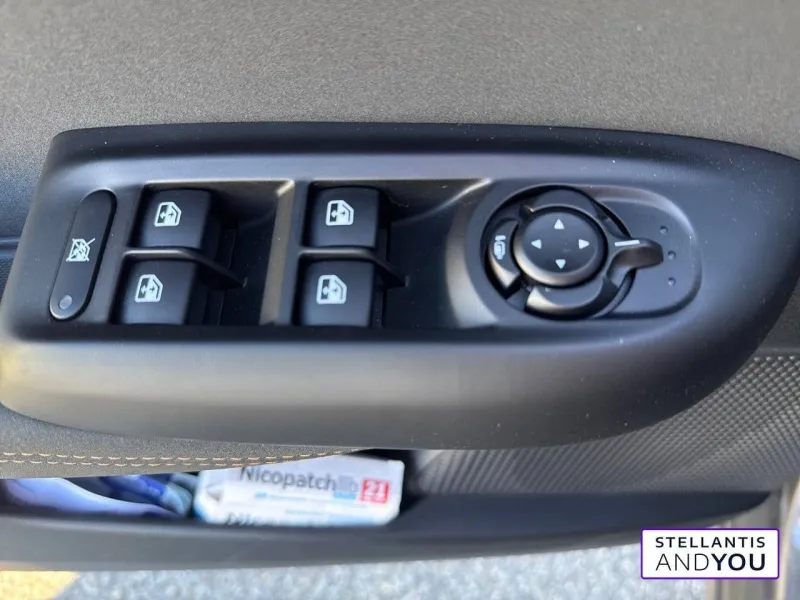 Image secondaire du véhicule 22