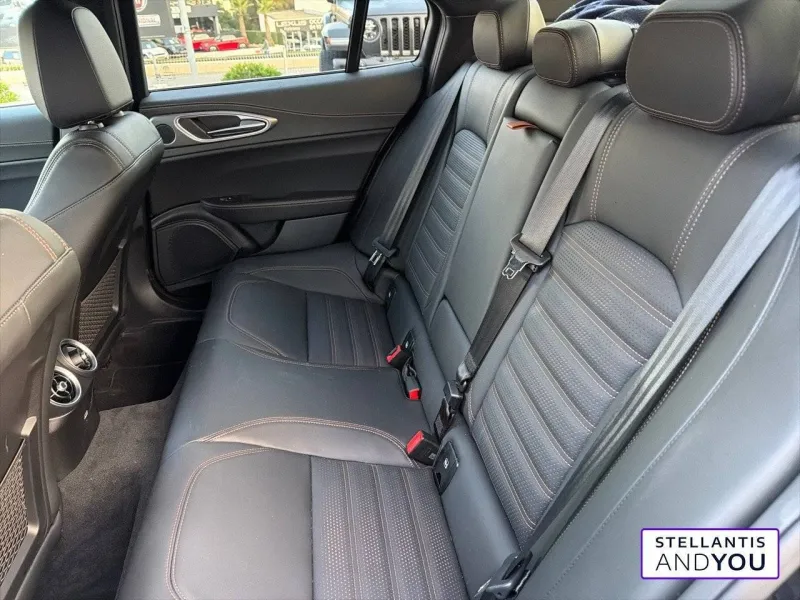 Image secondaire du véhicule 11