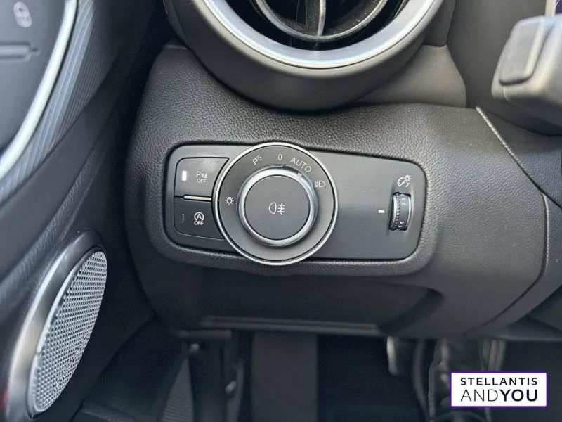 Image secondaire du véhicule 16