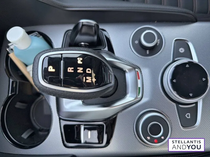 Image secondaire du véhicule 19