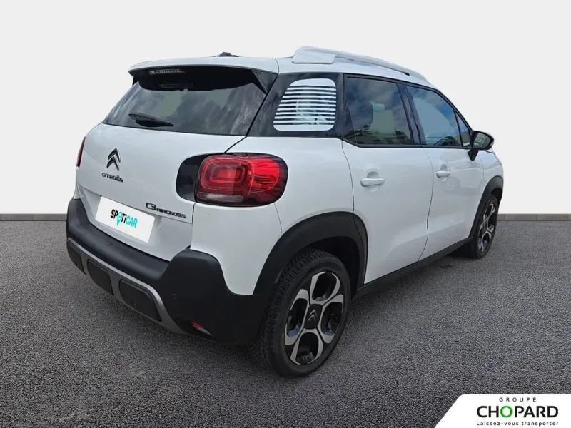 Image secondaire du véhicule 9