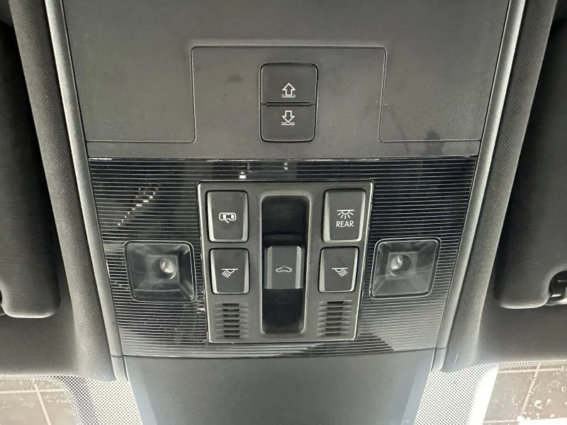 Image secondaire du véhicule 17