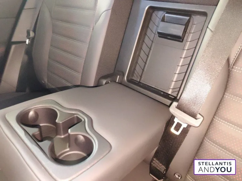 Image secondaire du véhicule 16