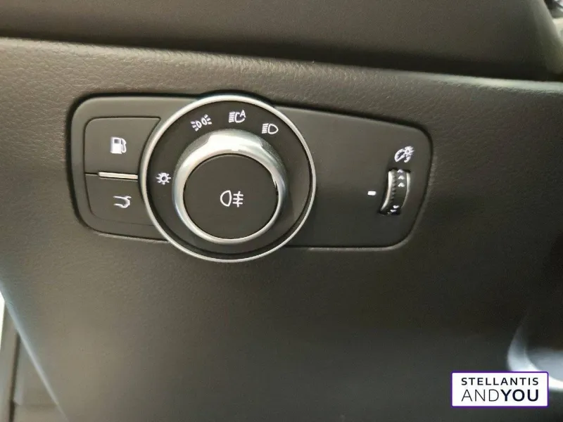 Image secondaire du véhicule 24