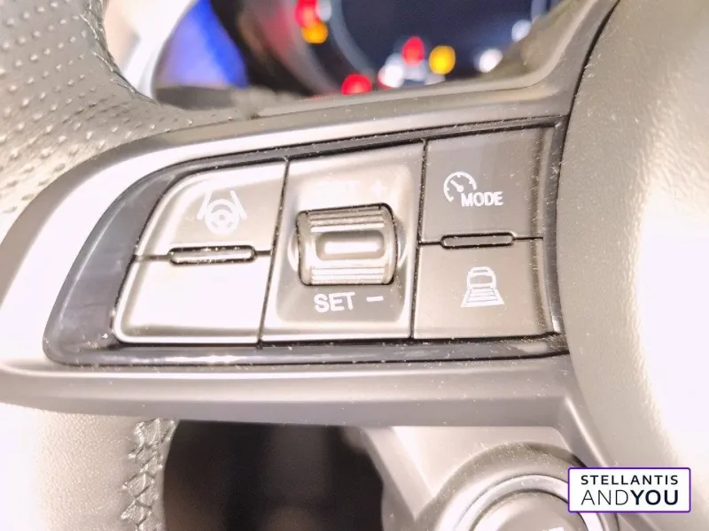 Image secondaire du véhicule 25