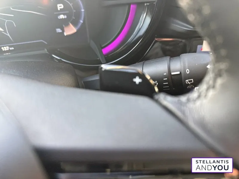 Image secondaire du véhicule 24