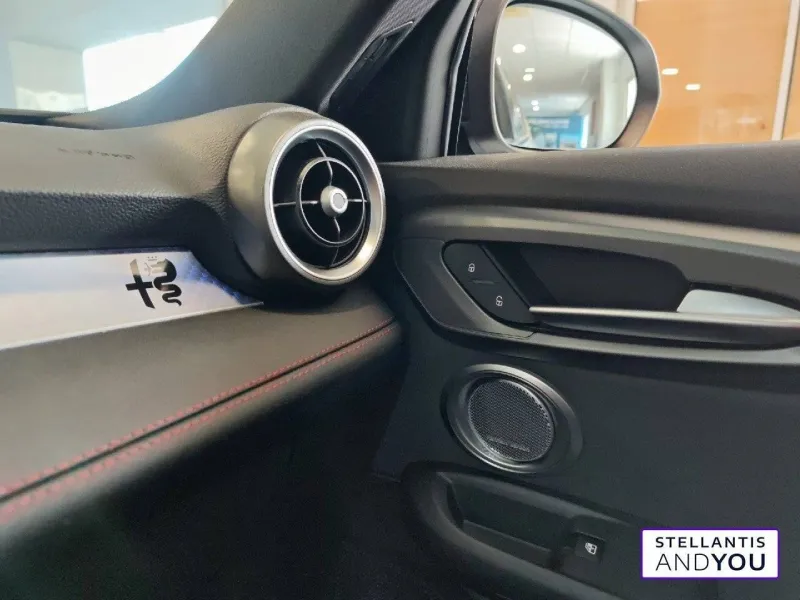 Image secondaire du véhicule 28