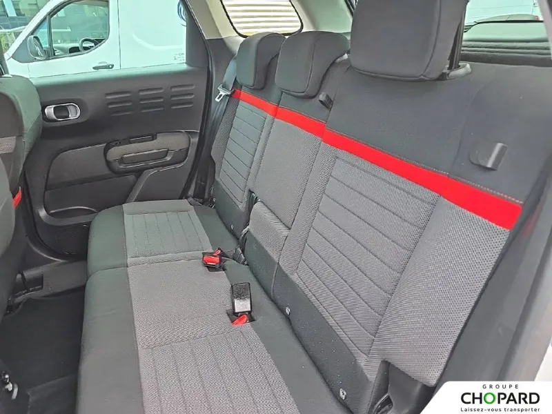 Image secondaire du véhicule 12