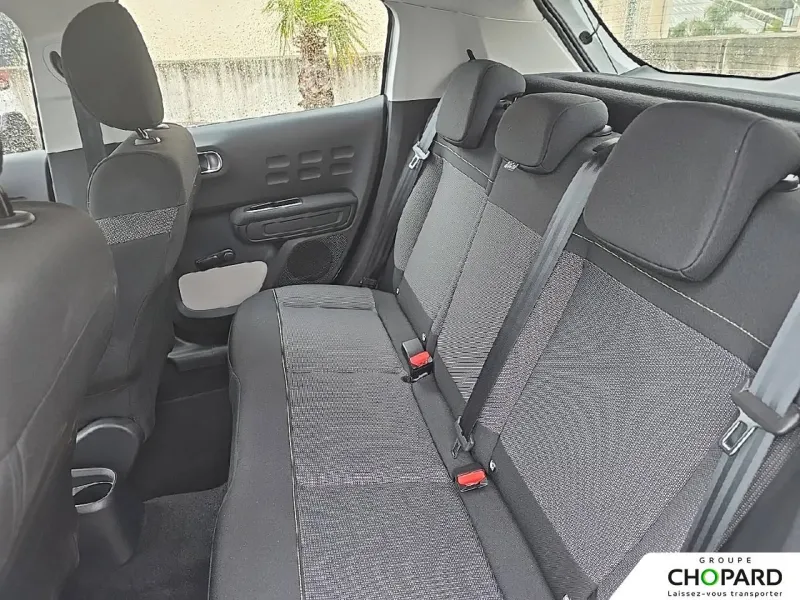 Image secondaire du véhicule 12