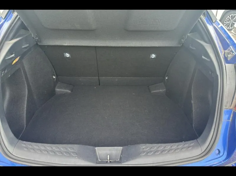 Image secondaire du véhicule 10