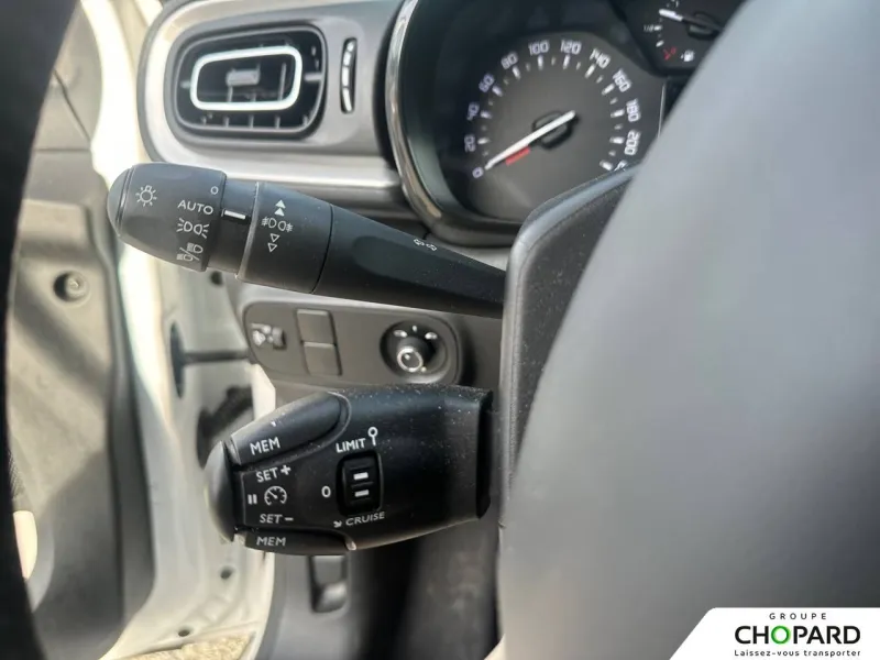 Image secondaire du véhicule 18