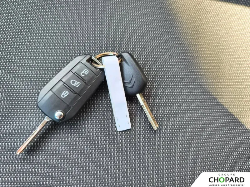 Image secondaire du véhicule 15