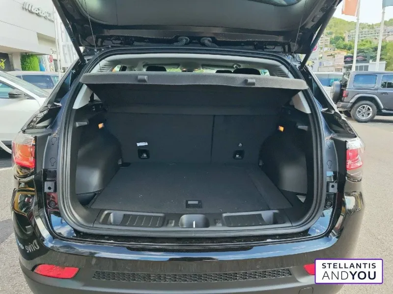 Image secondaire du véhicule 7