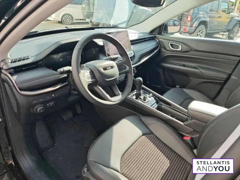 Image secondaire du véhicule 13