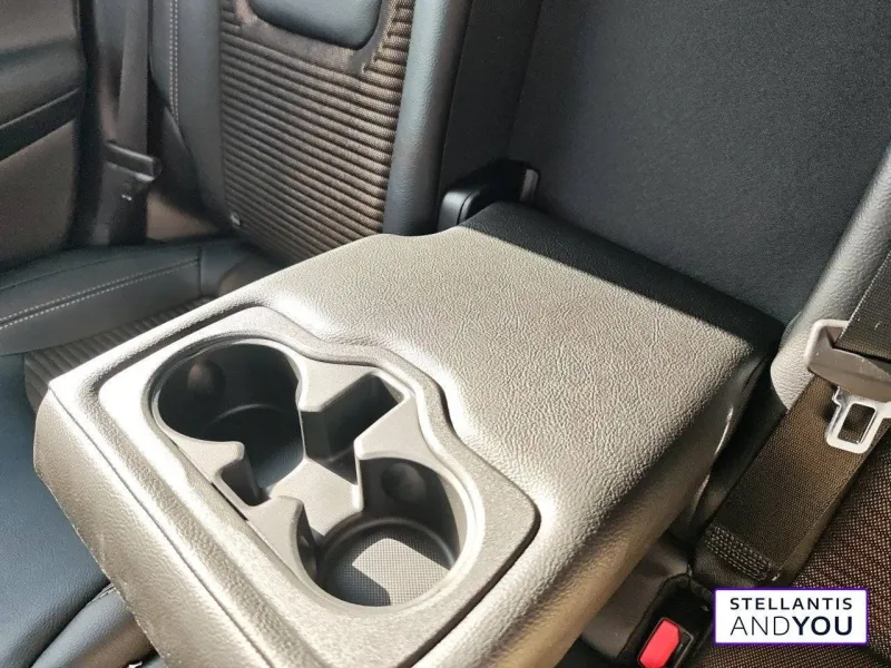 Image secondaire du véhicule 17