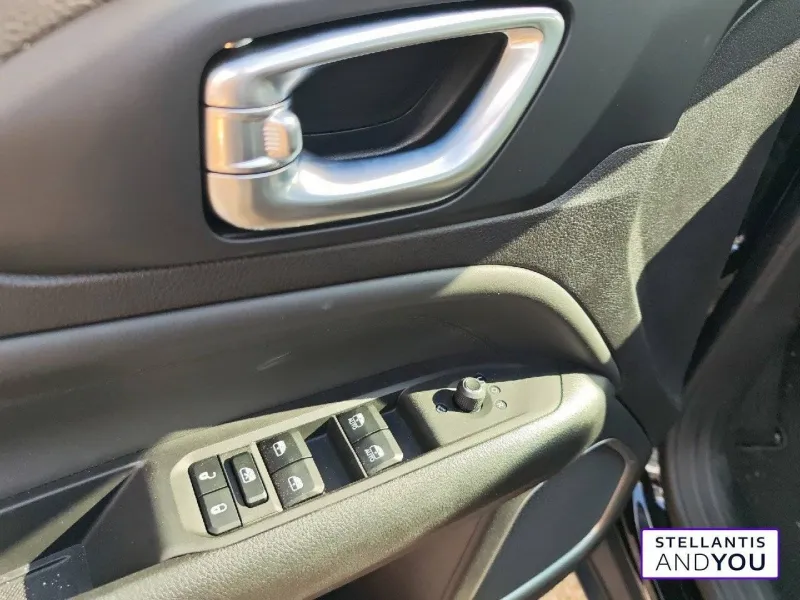 Image secondaire du véhicule 18