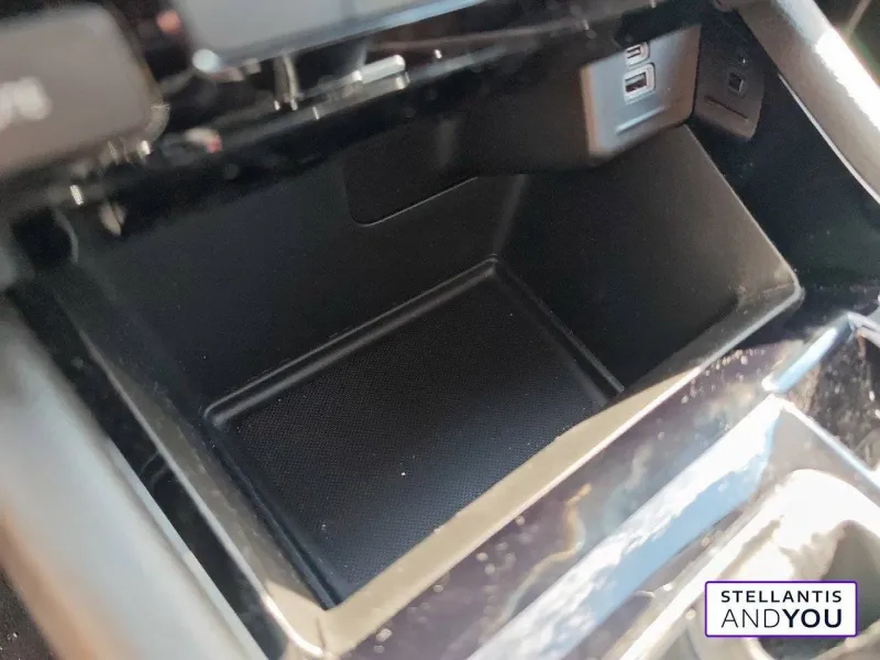 Image secondaire du véhicule 26