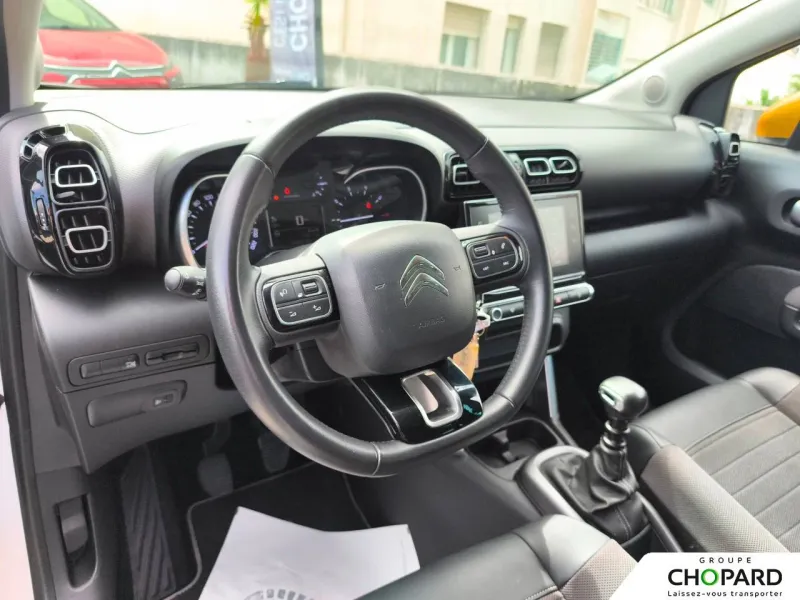 Image secondaire du véhicule 11