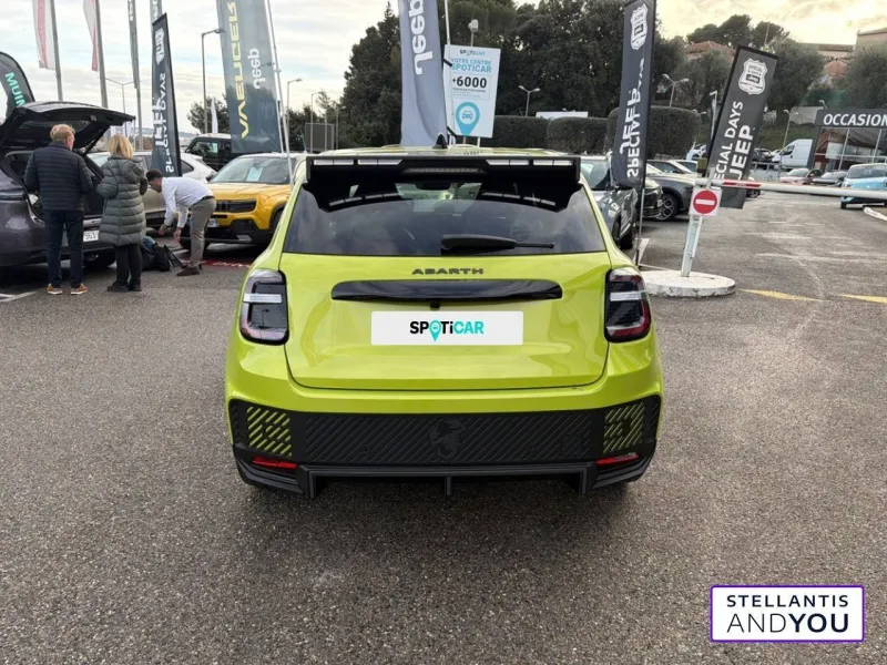 Image secondaire du véhicule 6