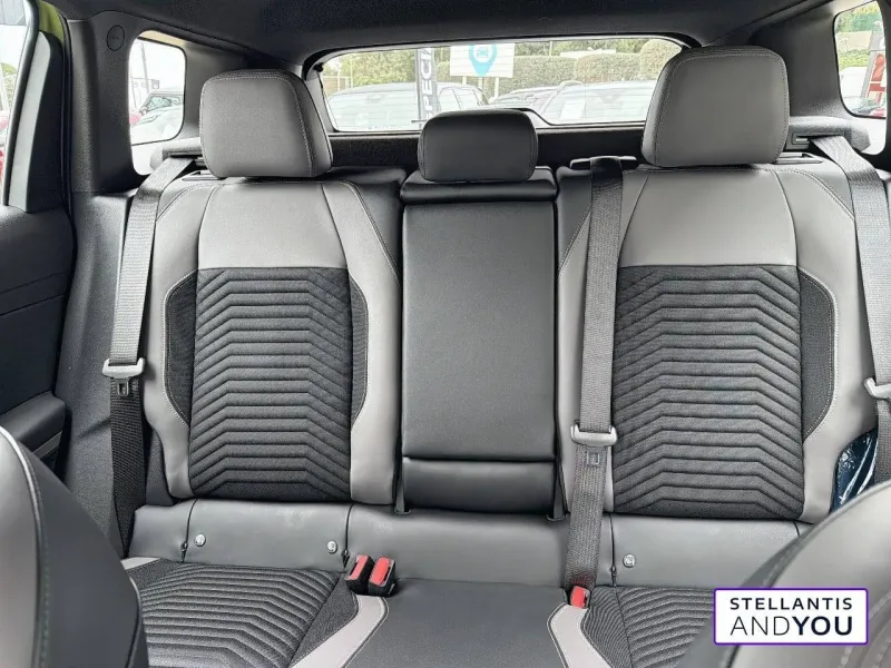 Image secondaire du véhicule 11