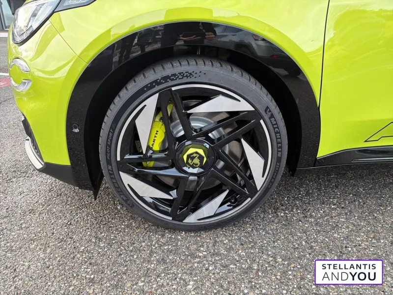 Image secondaire du véhicule 12