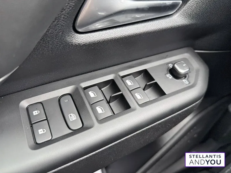 Image secondaire du véhicule 17