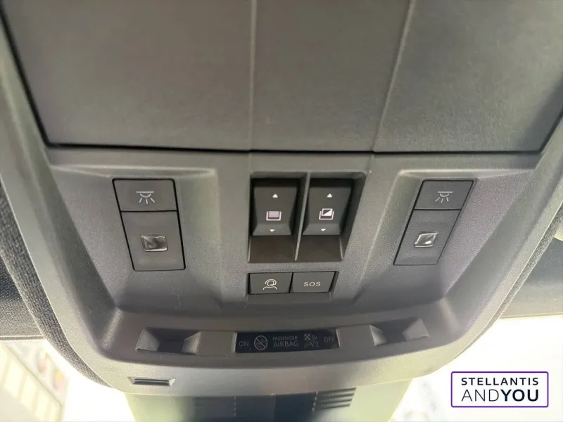 Image secondaire du véhicule 22