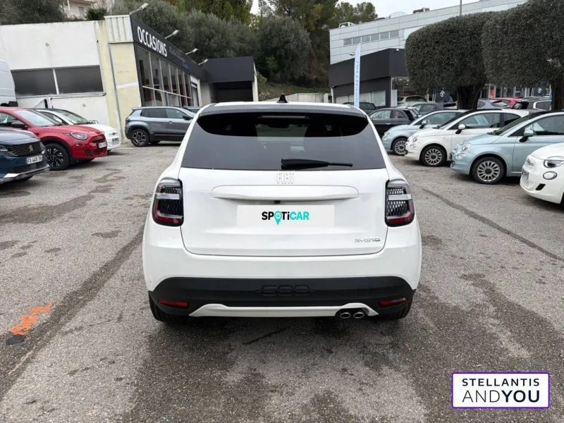 Image secondaire du véhicule 6