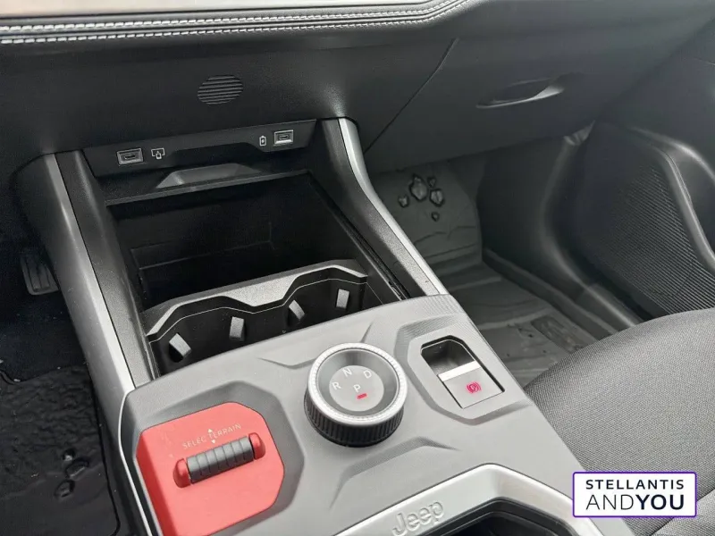 Image secondaire du véhicule 23