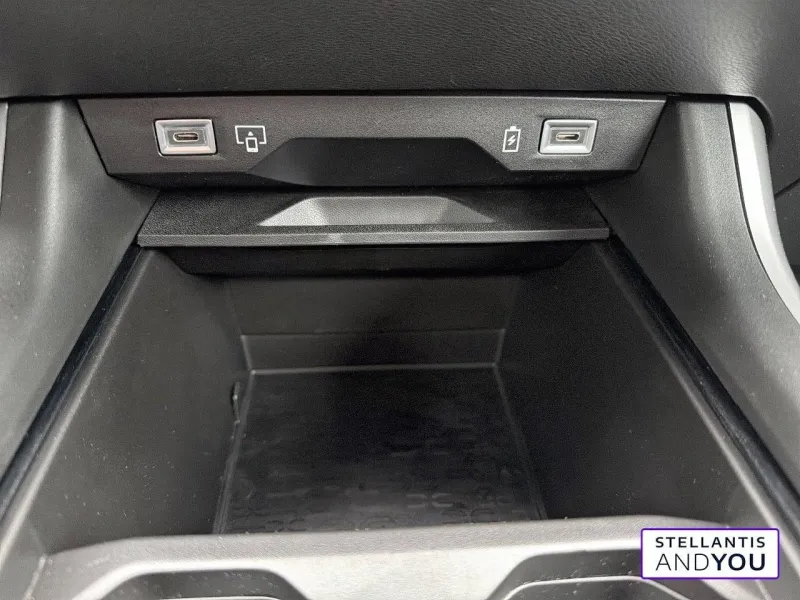 Image secondaire du véhicule 25