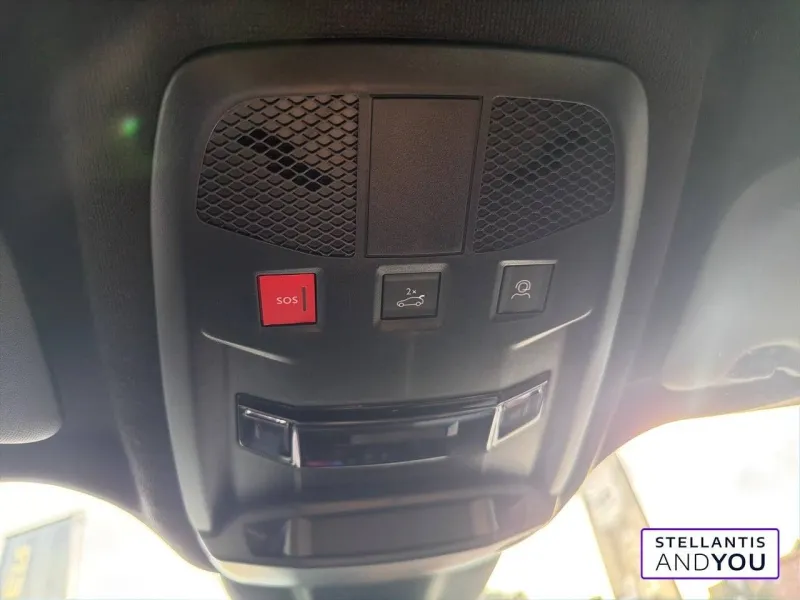 Image secondaire du véhicule 24