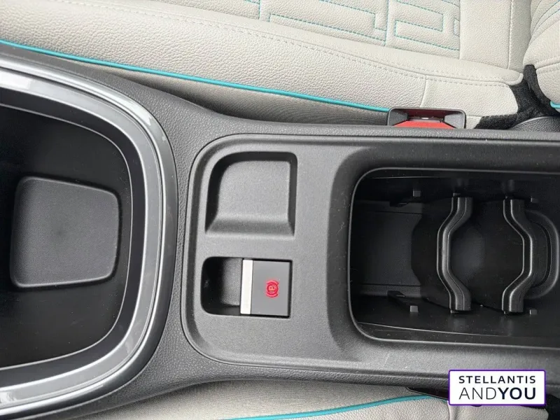 Image secondaire du véhicule 23