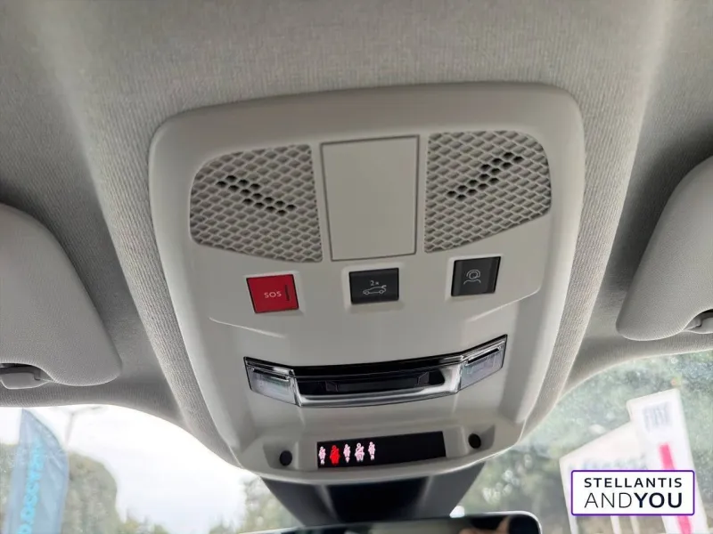 Image secondaire du véhicule 24