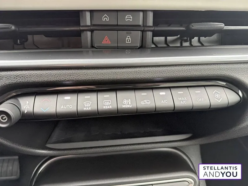 Image secondaire du véhicule 22