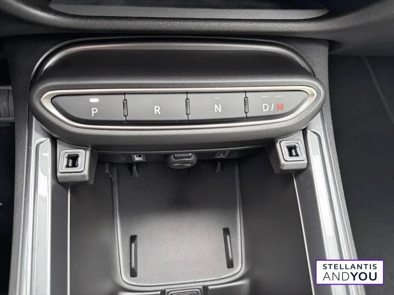 Image secondaire du véhicule 23