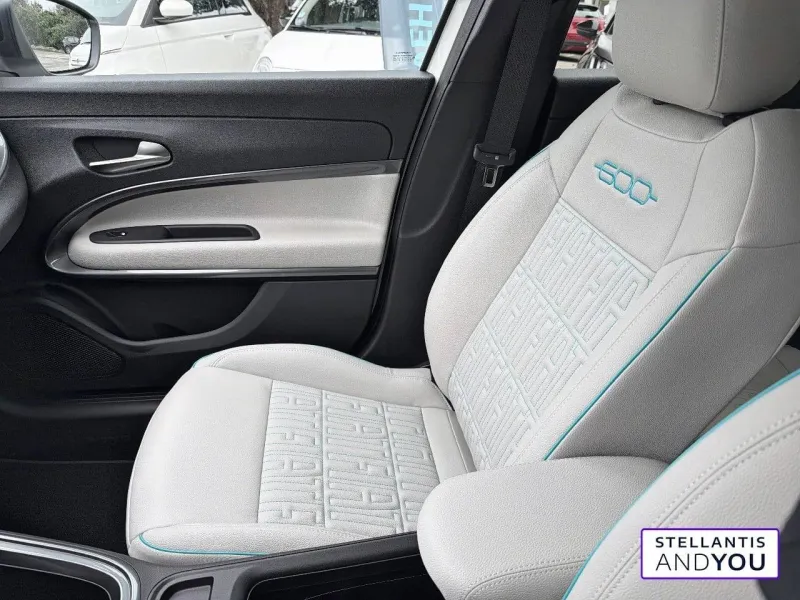 Image secondaire du véhicule 25