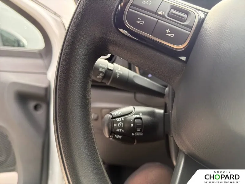 Image secondaire du véhicule 6