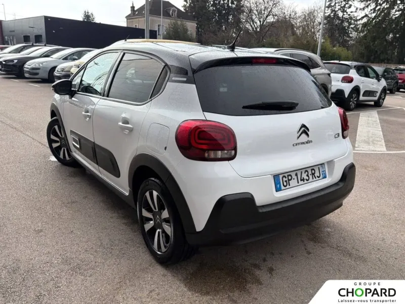 Image secondaire du véhicule 9