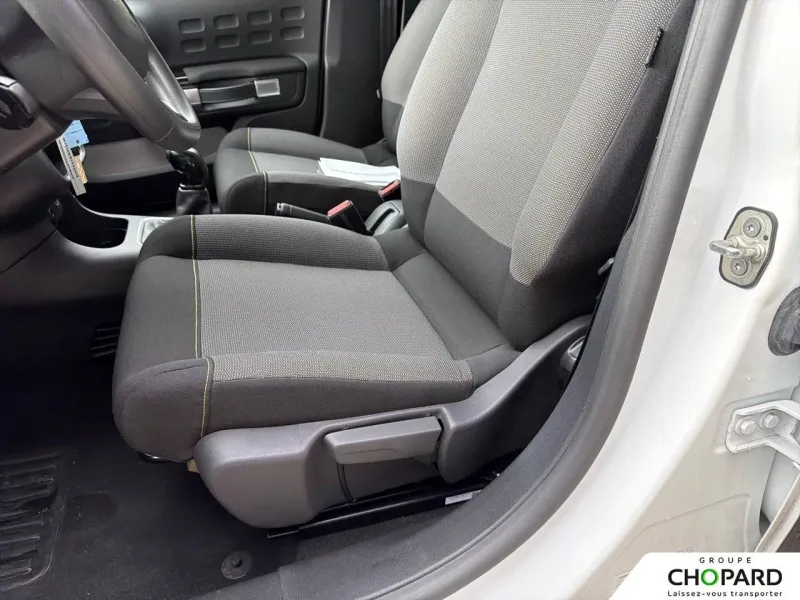 Image secondaire du véhicule 23