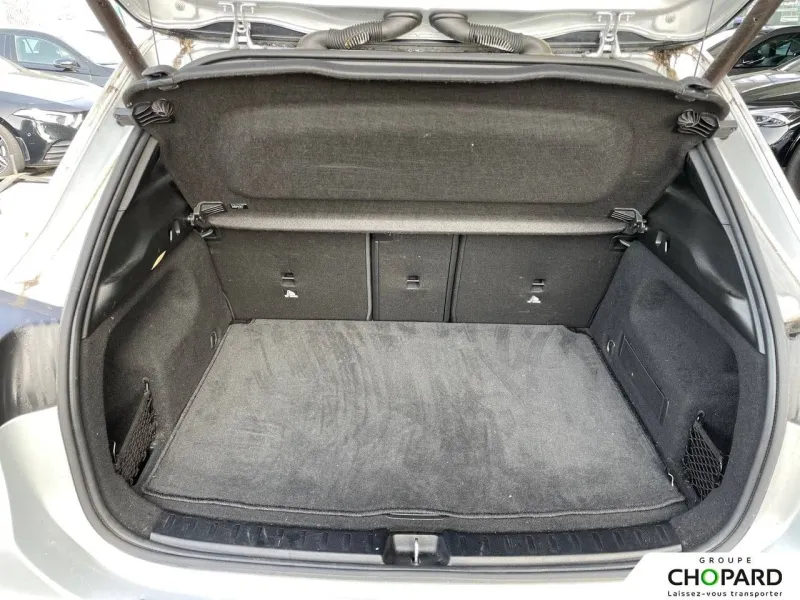 Image secondaire du véhicule 9