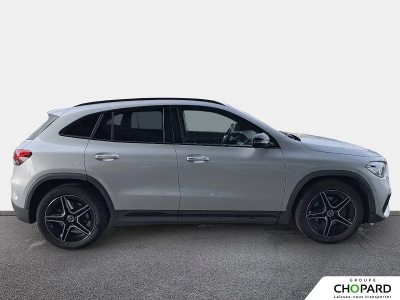 Image secondaire du véhicule 10