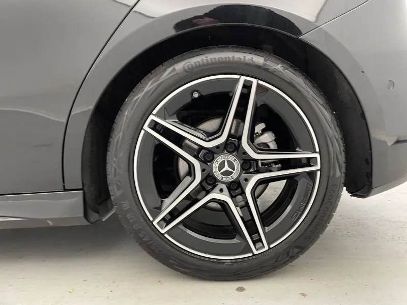 Image secondaire du véhicule 14