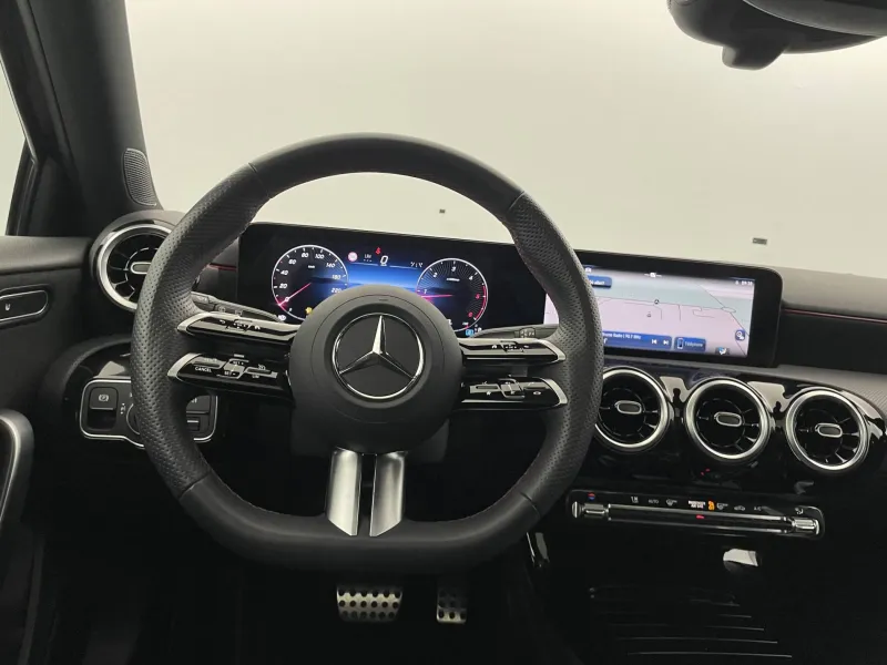 Image secondaire du véhicule 23