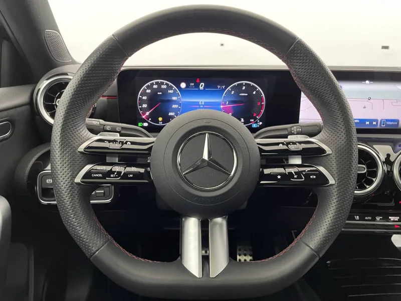 Image secondaire du véhicule 24