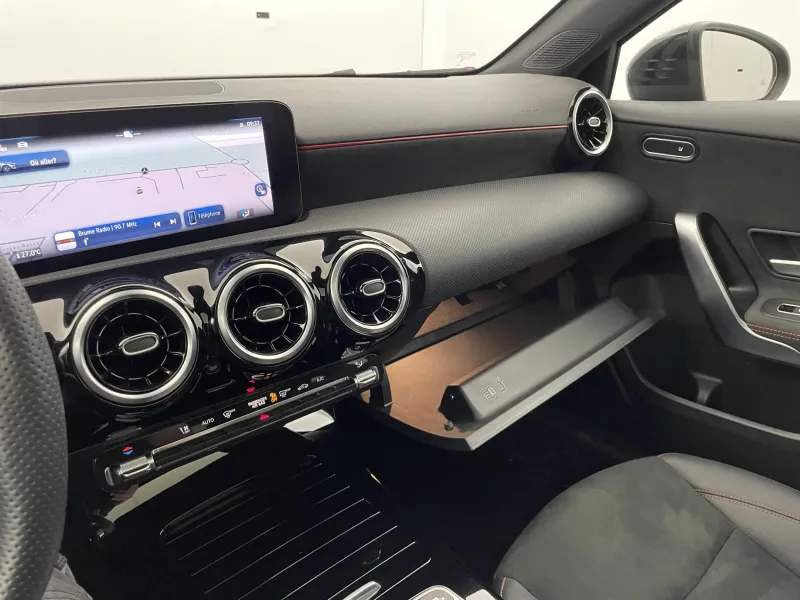 Image secondaire du véhicule 36