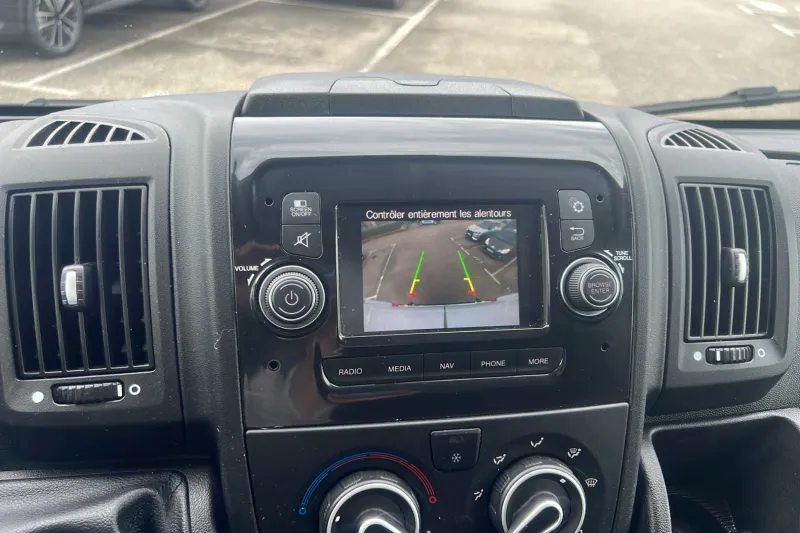 Image secondaire du véhicule 22