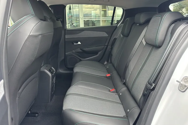 Image secondaire du véhicule 12