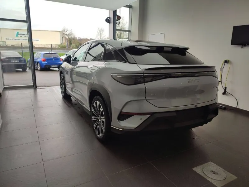 Image secondaire du véhicule 8