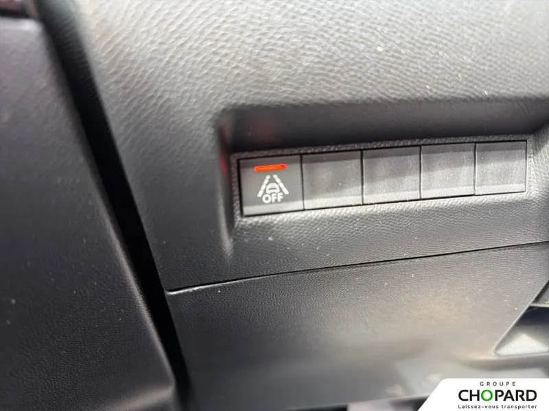 Image secondaire du véhicule 25